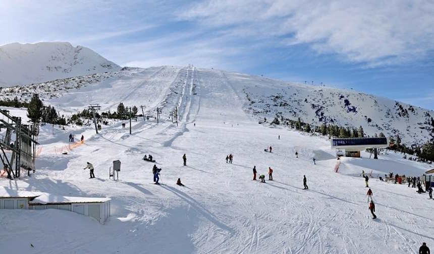 Bansko Kayak Merkezi nerede, Bansko Kayak Merkezi pist uzunluğu