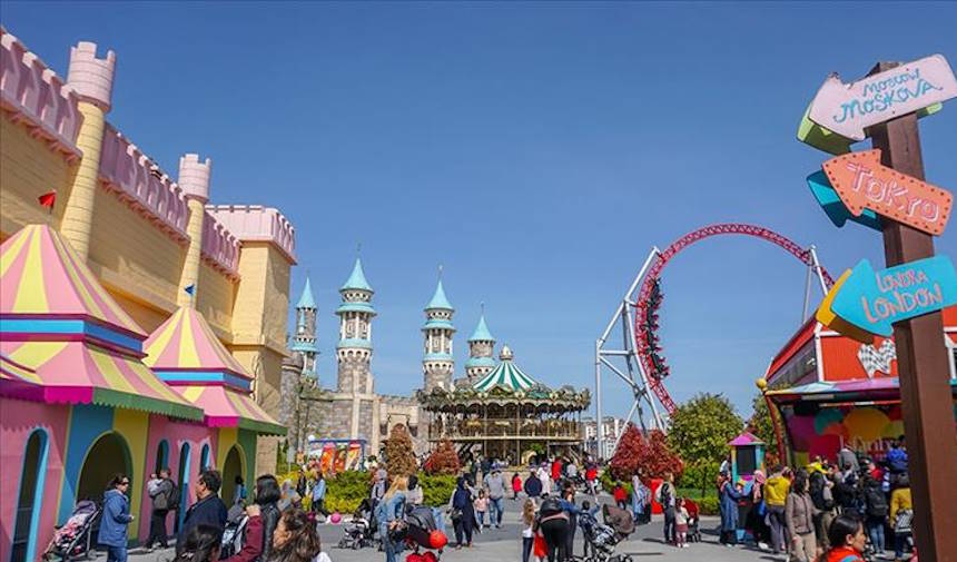 Çocuklarla İstanbul'da nereye gidilir? İstanbul'da çocuklarla gezilebilecek yerler listesi