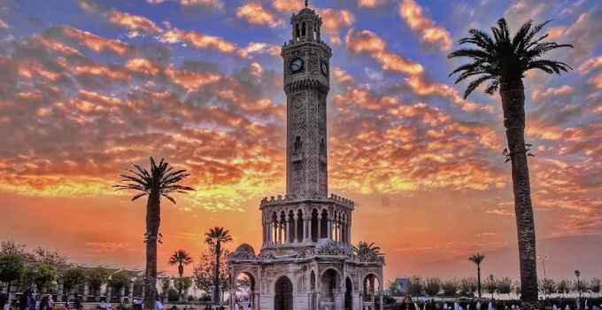 İzmir'de Gezilecek En İyi Mekan Önerileri ve Keyifli Bir Gezi İçin İpuçları