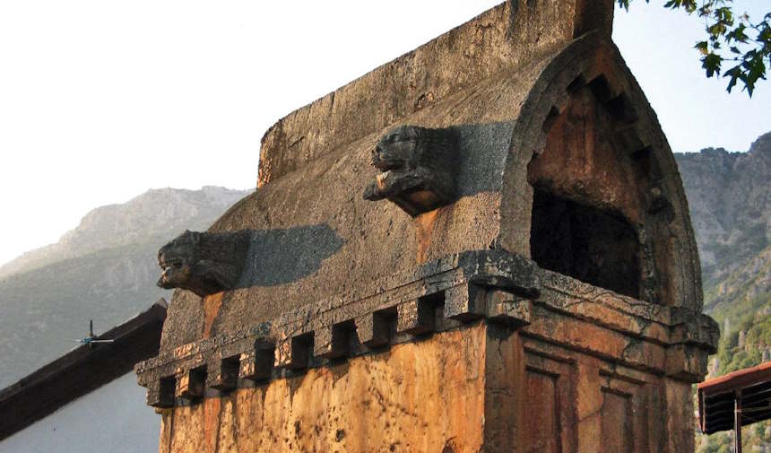 Kaş gezi rehberi 2024 Antalya Kaş'ta gezilecek yerler listesi Antiphellos Antik Kenti