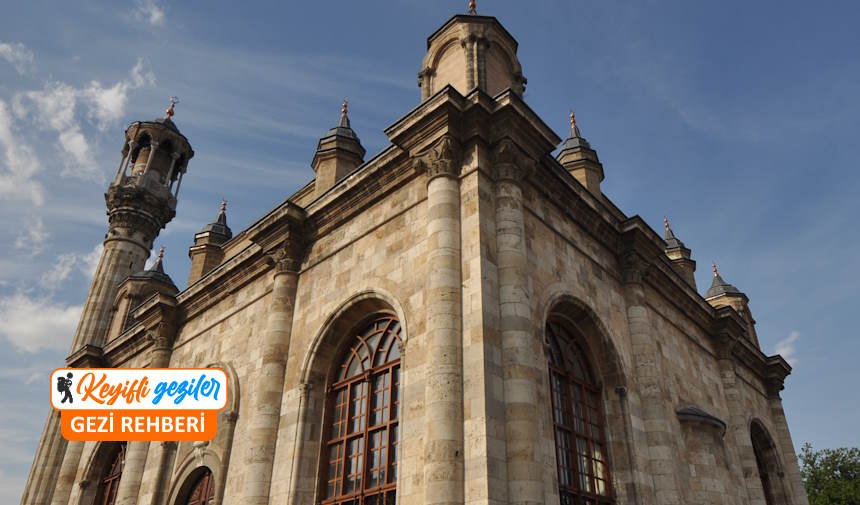 Konya gezilecek yerler listesi, Konya'da nereler gezilir? Konya gezi rehberi Aziziye Camii