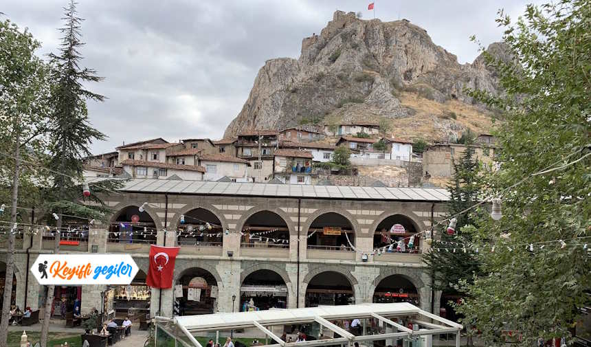 Tokat'ta Görülmesi Gereken Yerler Tokat Kalesi ve Taşhan